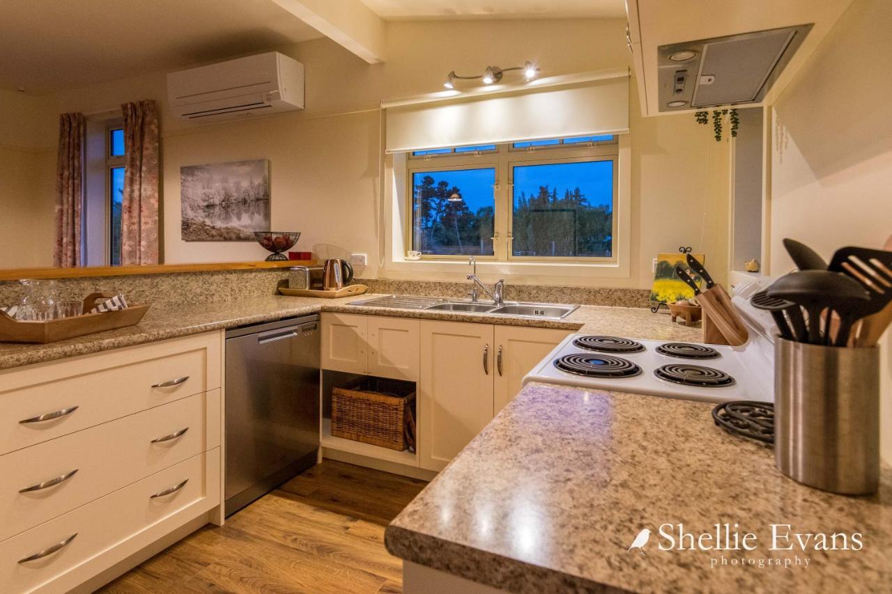Night Sky Cottage - Kahu Cottage - Hot Tub Twizel Esterno foto