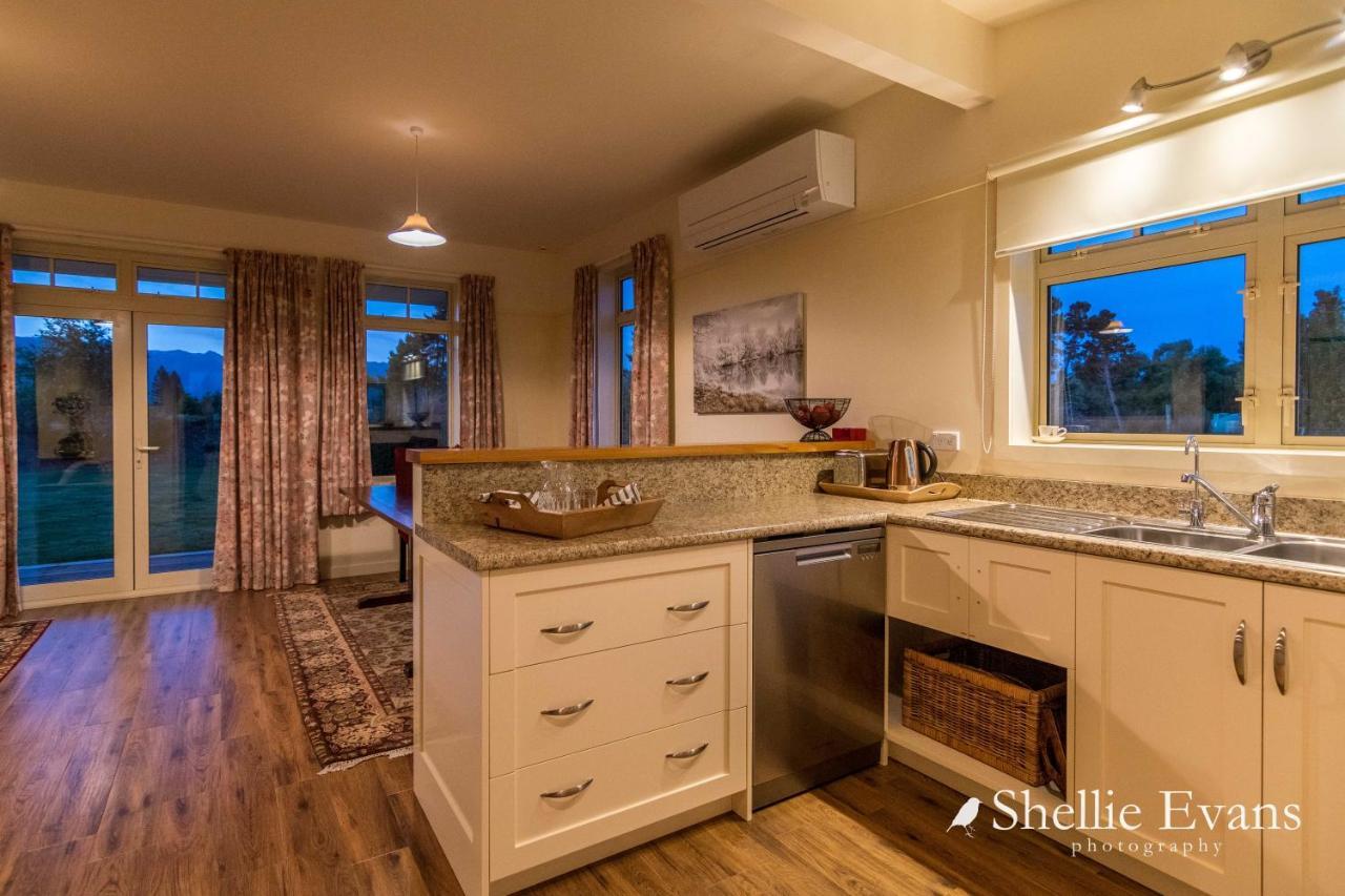 Night Sky Cottage - Kahu Cottage - Hot Tub Twizel Esterno foto